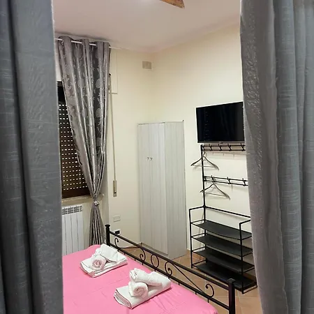 Tommy House 19 Apartament Focene