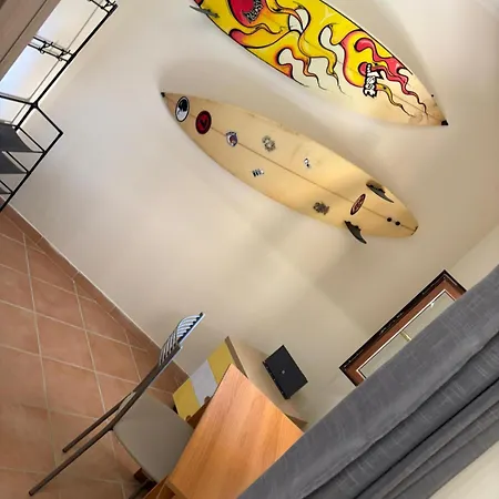 Tommy House 19